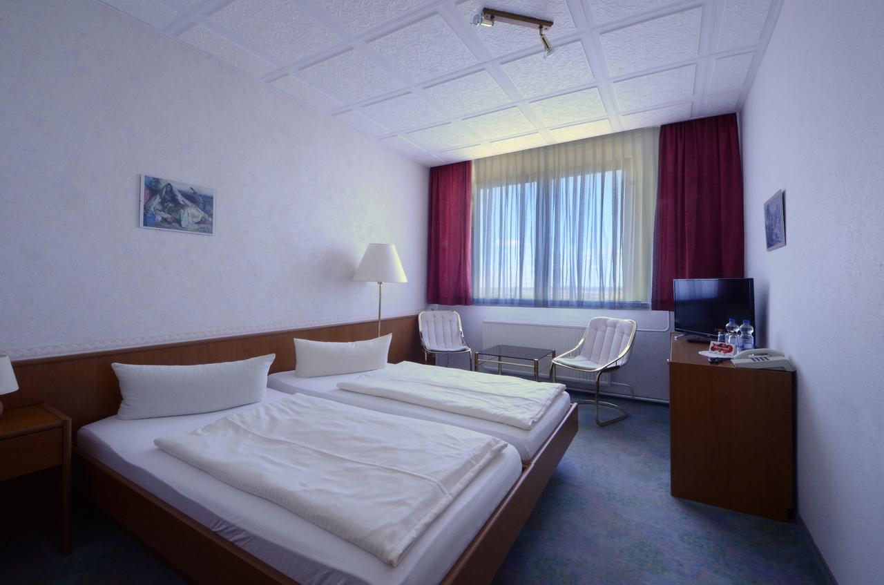 Land-Gut-Hotel Barbarossa Kelbra Exteriör bild