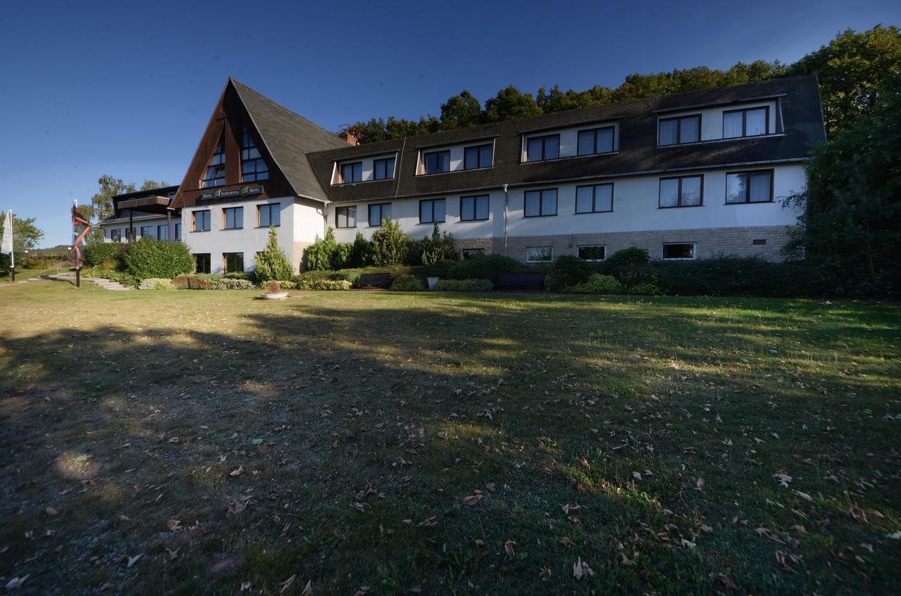Land-Gut-Hotel Barbarossa Kelbra Exteriör bild