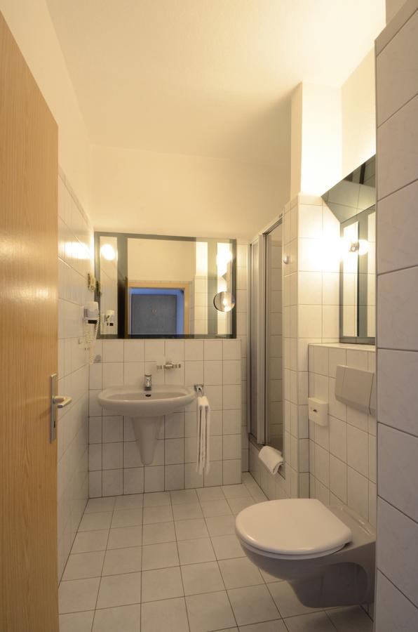 Land-Gut-Hotel Barbarossa Kelbra Exteriör bild